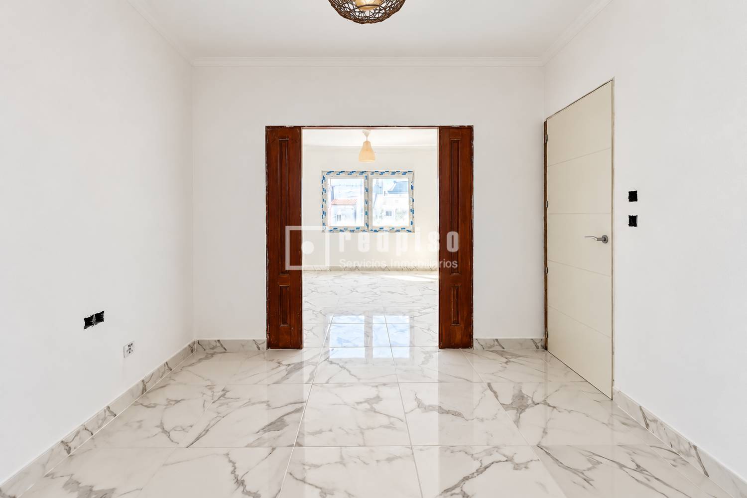 Piso en venta en calle Perbes, Ferrol, A Coruña 4/14