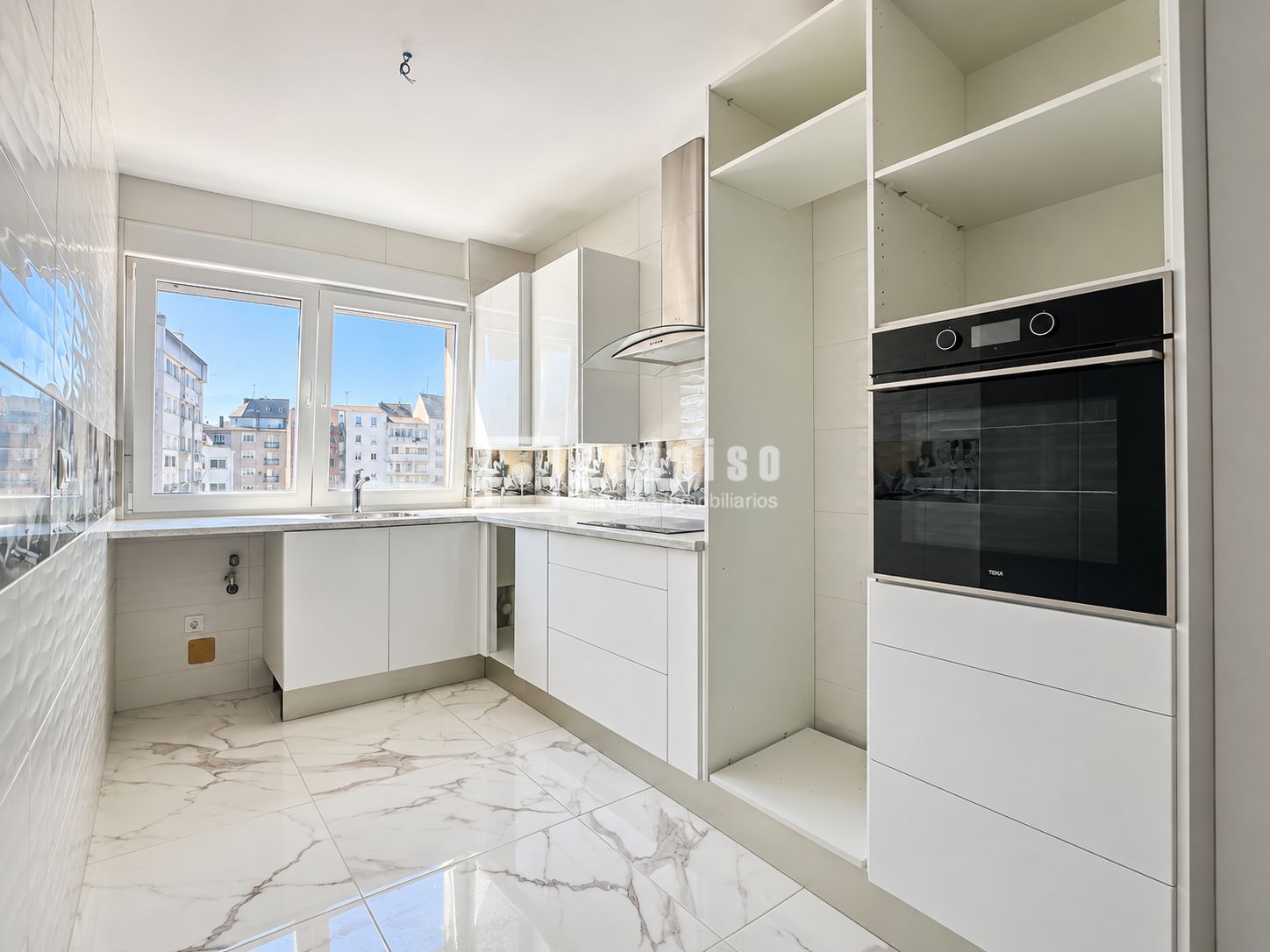 Piso en venta en calle Perbes, Ferrol, A Coruña 10/14