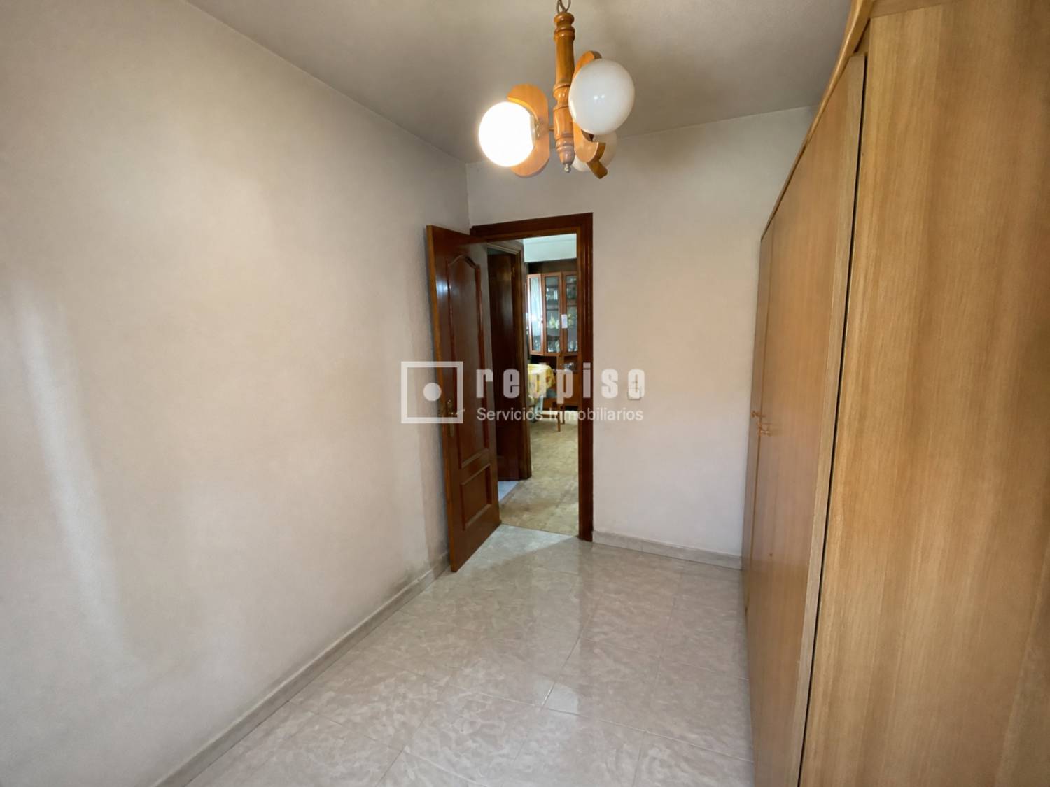 Piso en venta en calle De Camarena, Latina, Madrid 17/23