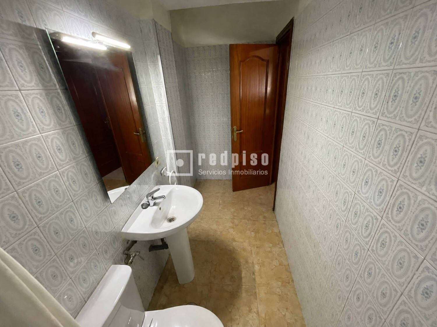 Piso en venta en calle De Camarena, Latina, Madrid 11/23