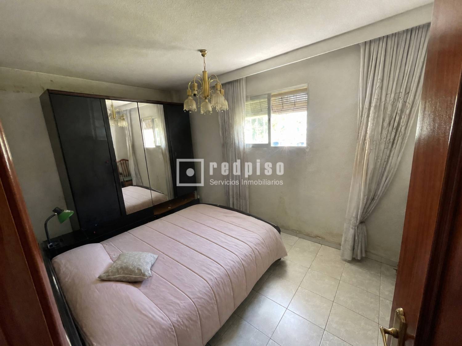 Piso en venta en calle De Camarena, Latina, Madrid 8/23