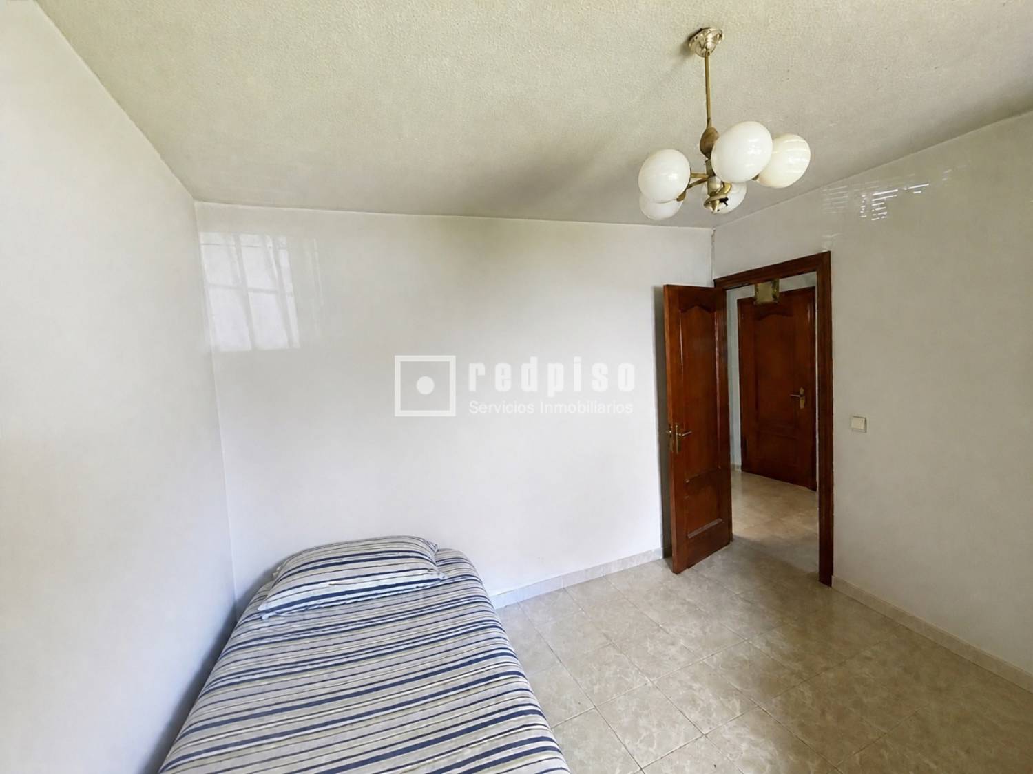 Piso en venta en calle De Camarena, Latina, Madrid 14/23
