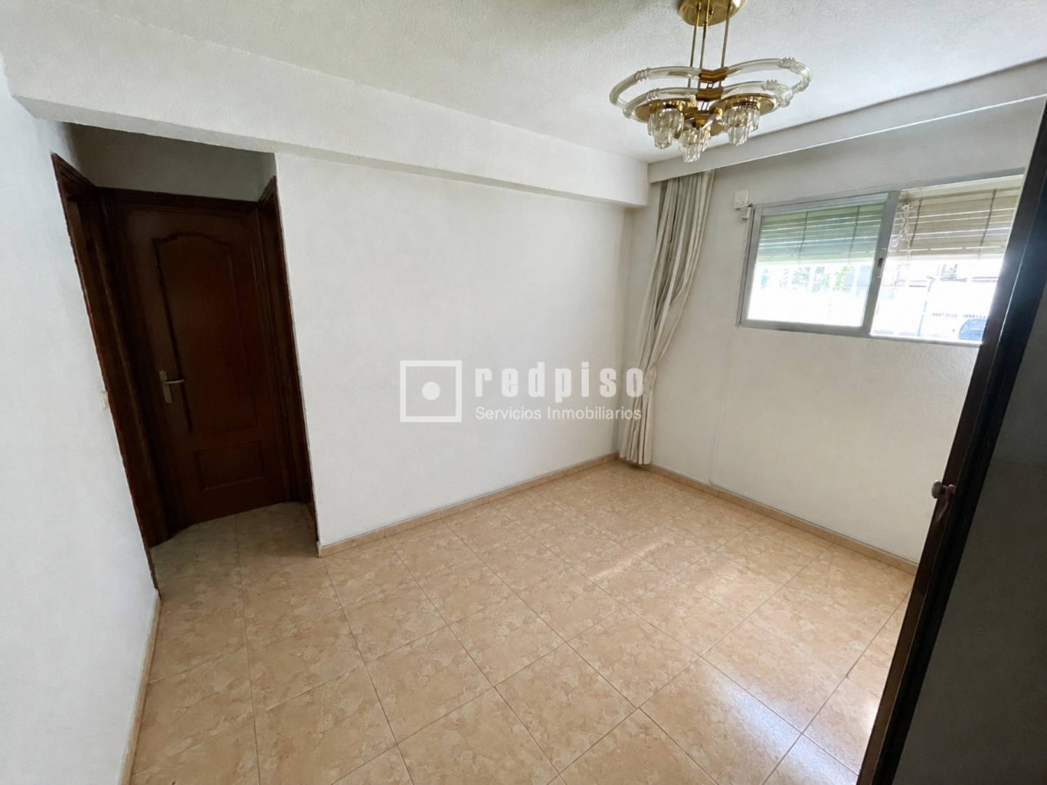 Piso en venta en calle De Camarena, Latina, Madrid 2/23