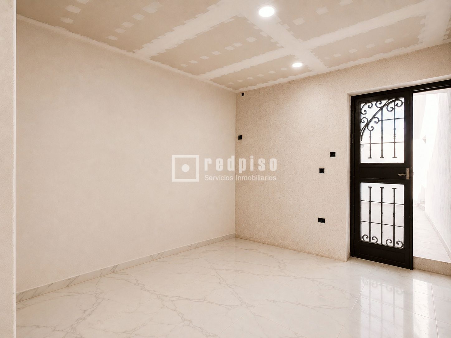 Casa en venta en plaza Pescadería, Colmenar, Málaga 6/16