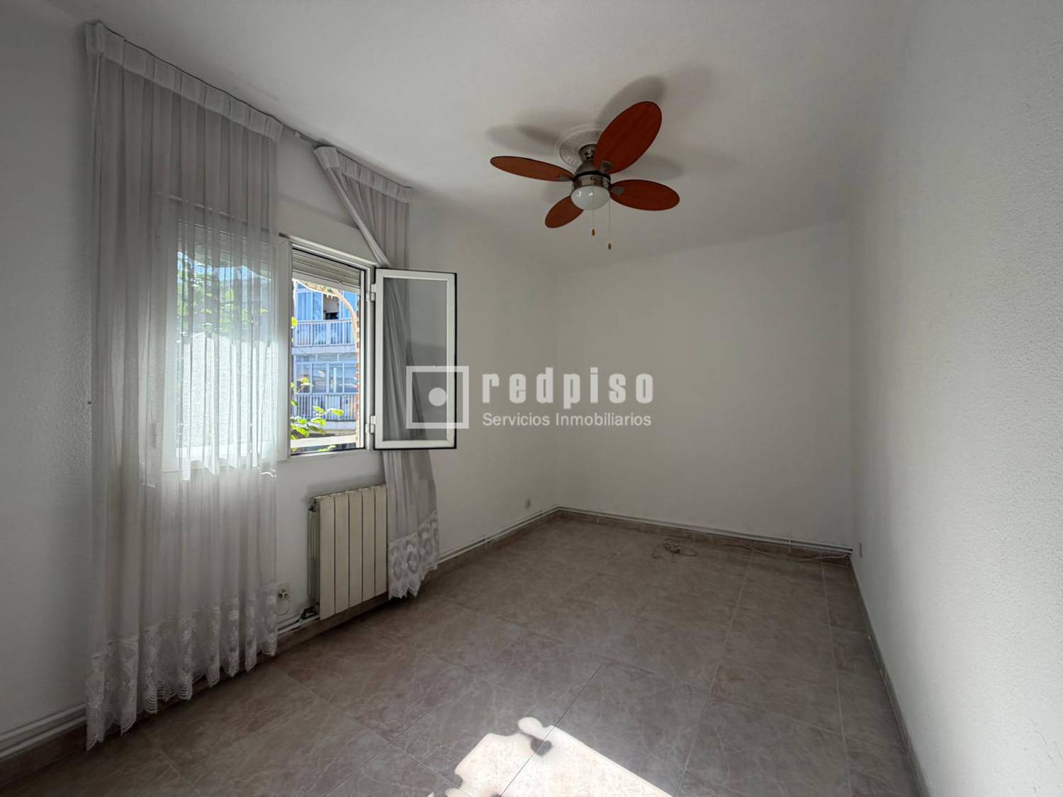Piso en venta en calle De Los Sagrados Corazónes, Madrid, Madrid 20/22