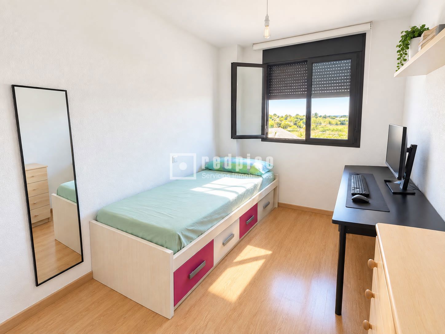 Piso en venta en  avenida de Europa, Valdemoro, Madrid  11/18