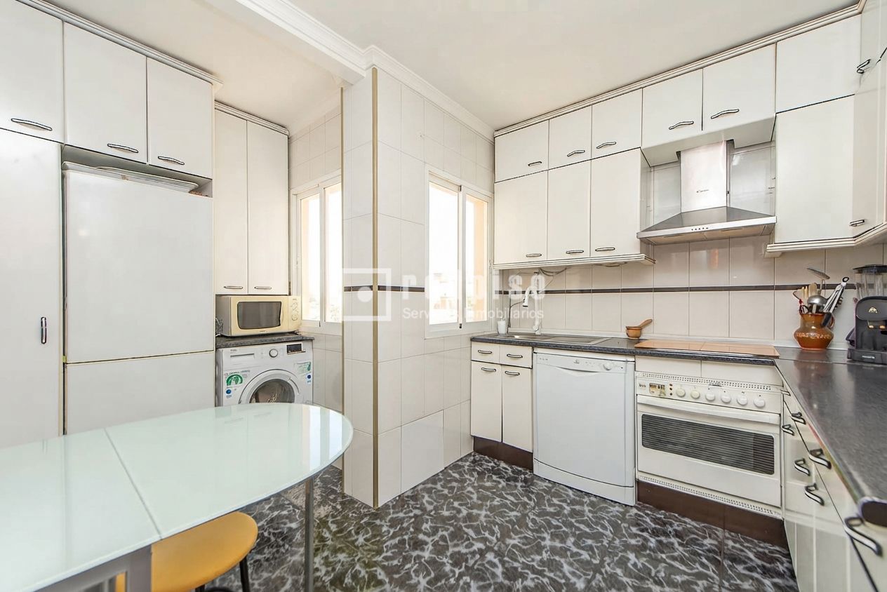 Piso en venta en  Pinto, Madrid  7/19