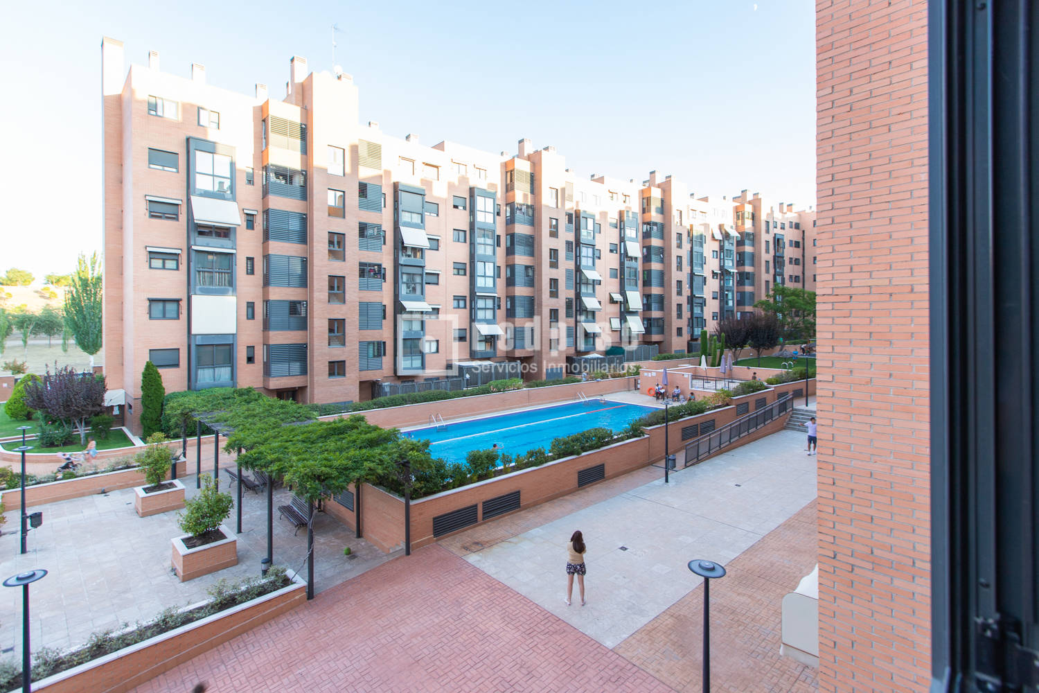Piso en venta en  calle de Américo Castro, Madrid  1/1