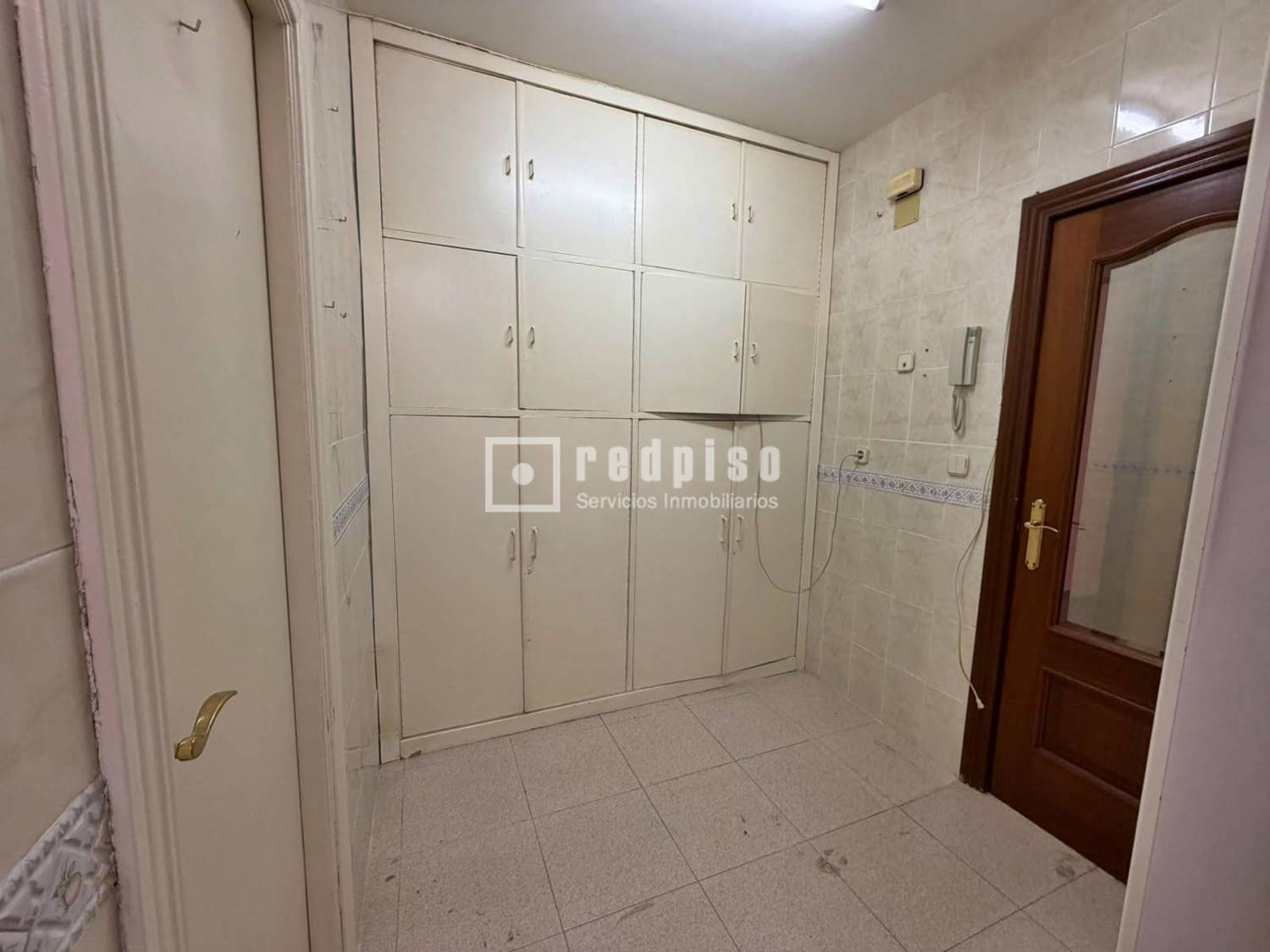 Piso en venta en calle De Cartagena, Madrid, Madrid 13/19