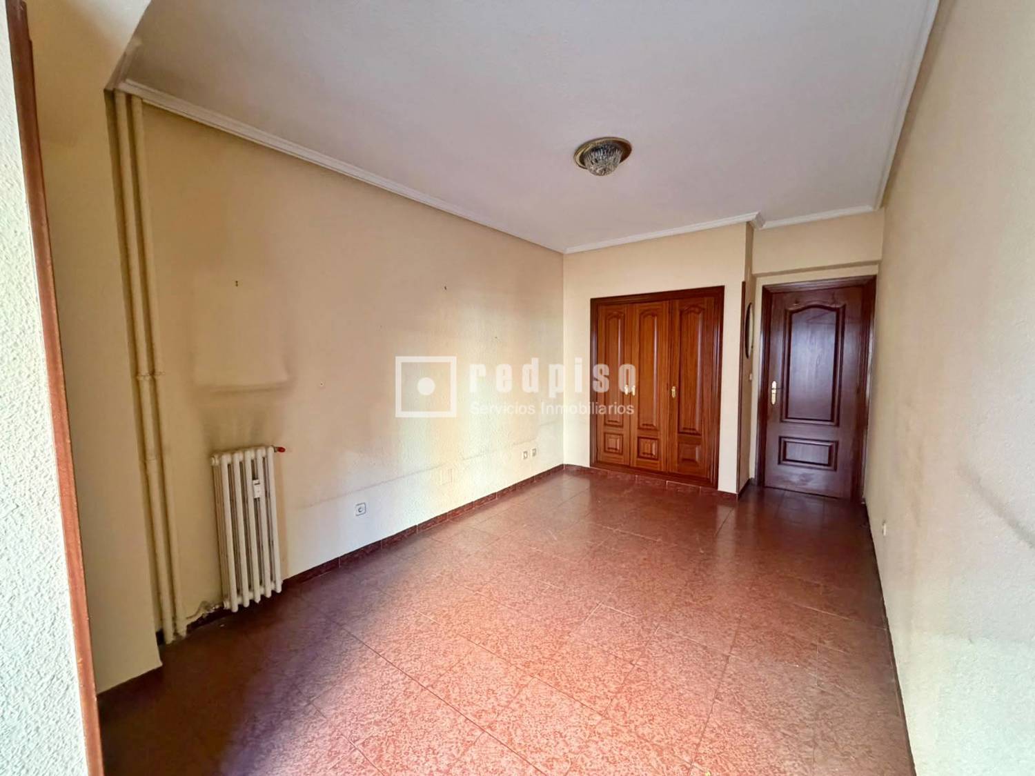 Piso en venta en calle De Cartagena, Madrid, Madrid 10/19