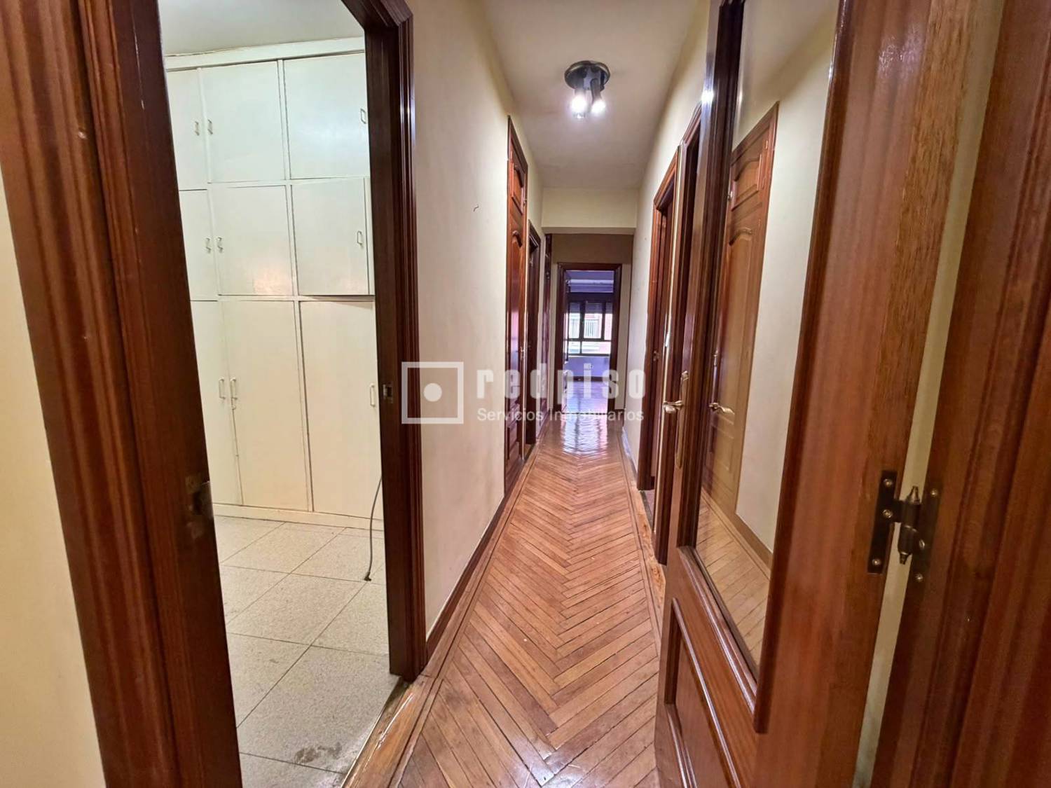 Piso en venta en calle De Cartagena, Madrid, Madrid 6/19