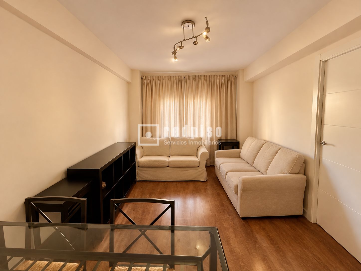 Piso en venta en  calle de la Isla de Tavira, Fuencarral-El Pardo, Madrid  1/1