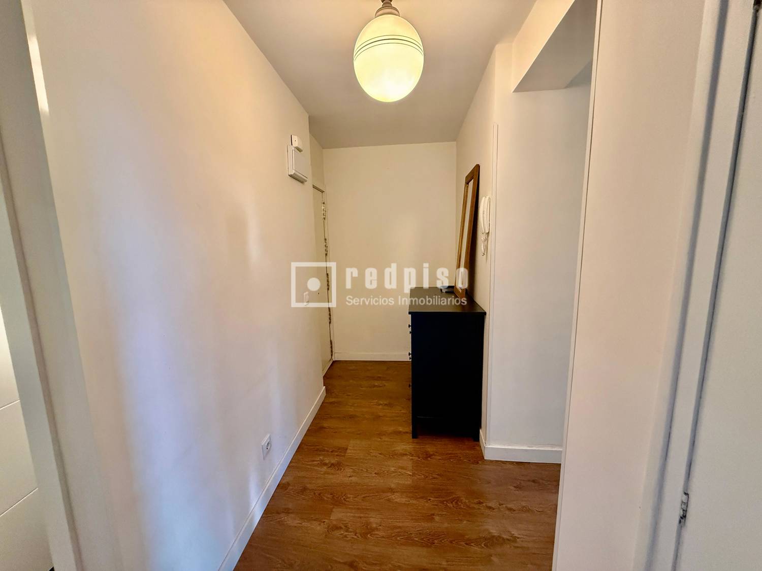Piso en venta en calle De La Isla De Tavira, Fuencarral-el Pardo, Madrid 16/19