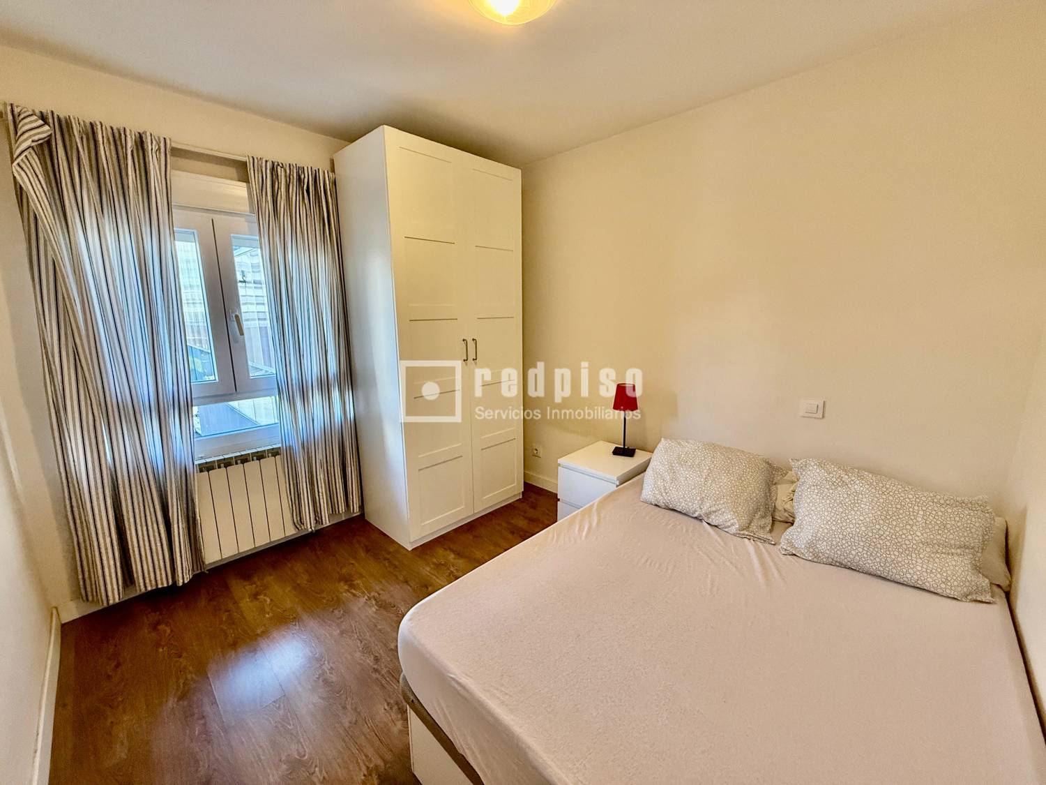 Piso en venta en calle De La Isla De Tavira, Fuencarral-el Pardo, Madrid 10/19