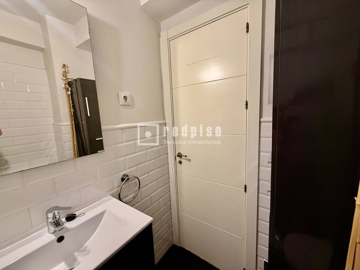 Piso en venta en calle De La Isla De Tavira, Fuencarral-el Pardo, Madrid 7/19