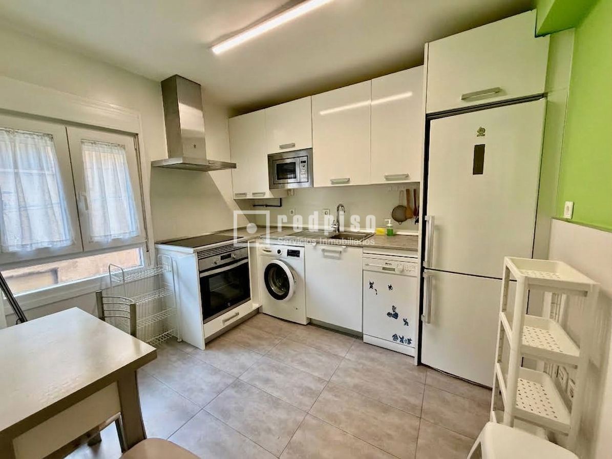 Piso en venta en calle De La Isla De Tavira, Fuencarral-el Pardo, Madrid 3/19