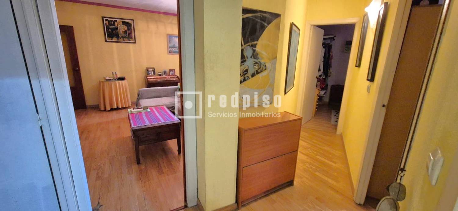 Piso en venta en  Galapagar, Madrid  10/19