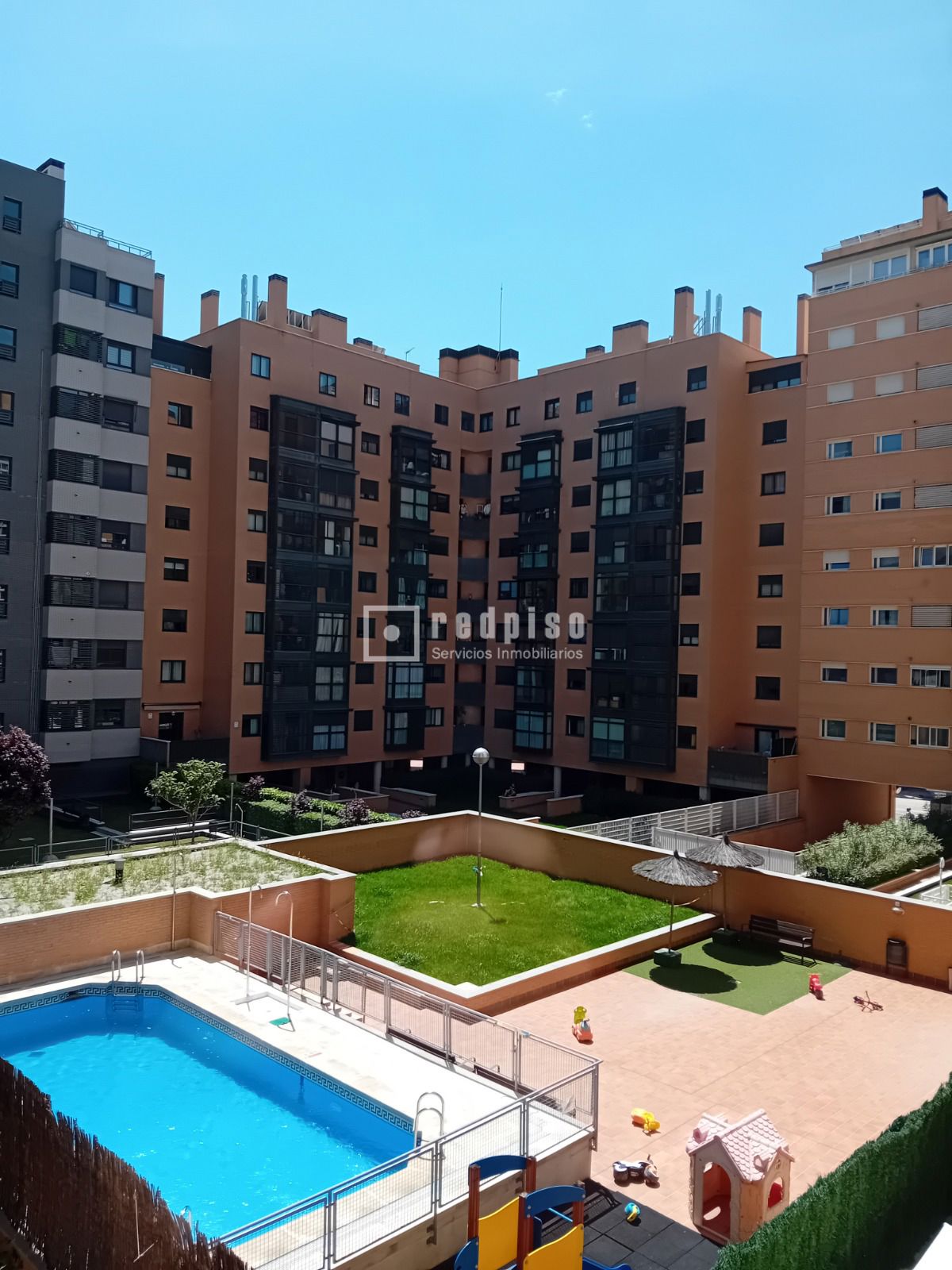 Piso en venta en  avenida de la Gran Vía del Sureste, Vallecas, Madrid  1/1