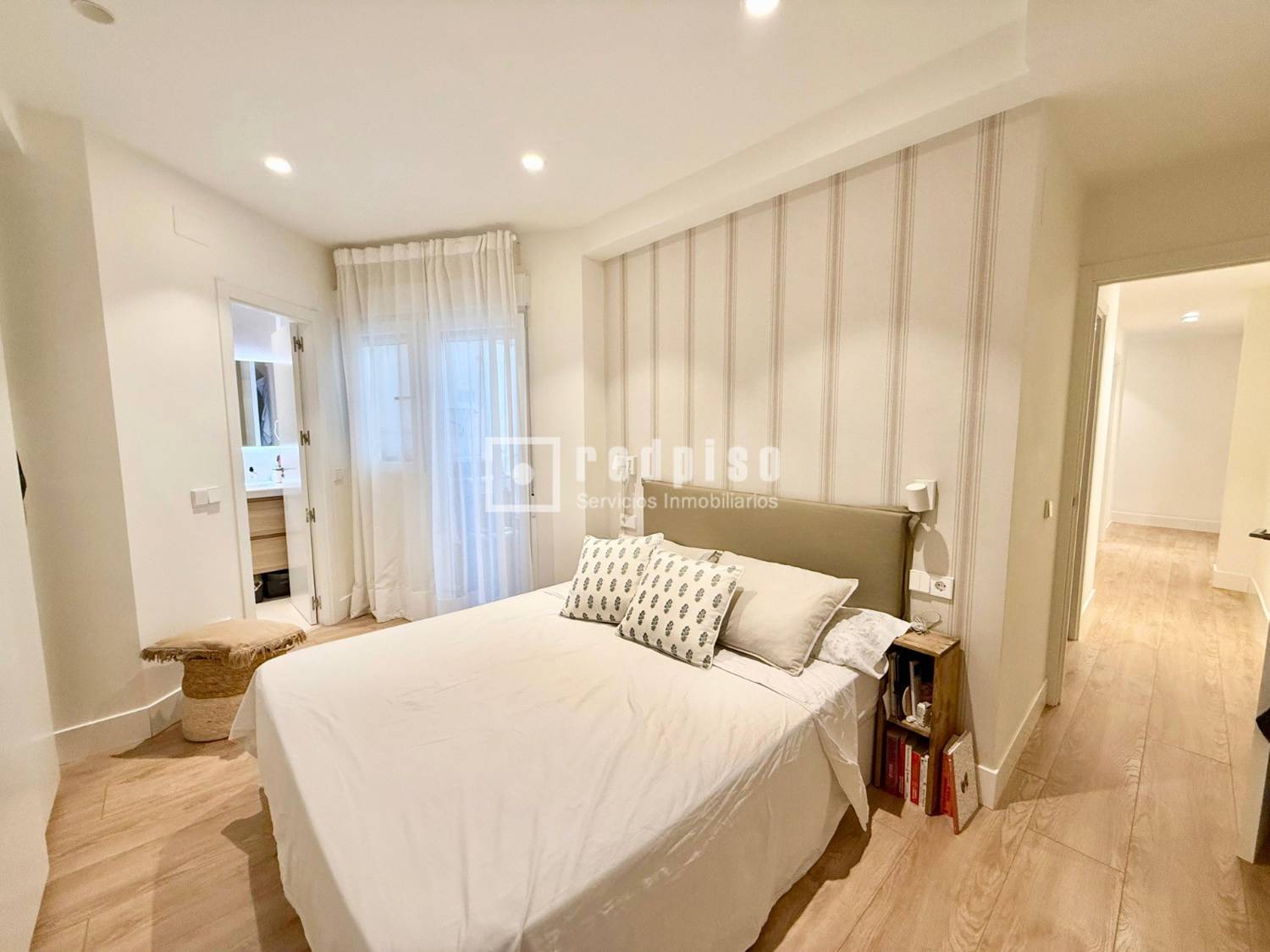 Piso en venta en calle De Dulcinea, Tetuán, Madrid 28/34
