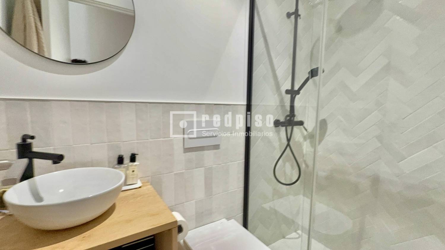 Piso en venta en calle De Dulcinea, Tetuán, Madrid 16/34