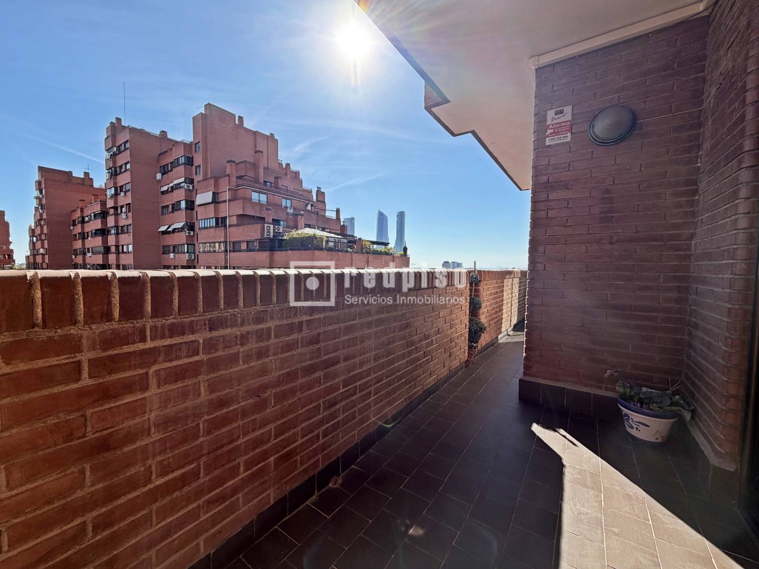 Piso en alquiler en calle De Pastora Imperio, Hortaleza, Madrid 5/34
