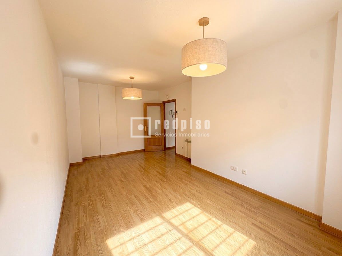 Piso en venta en  Pinto, Madrid  2/30