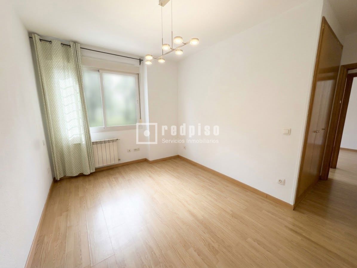 Piso en venta en  Pinto, Madrid  8/30