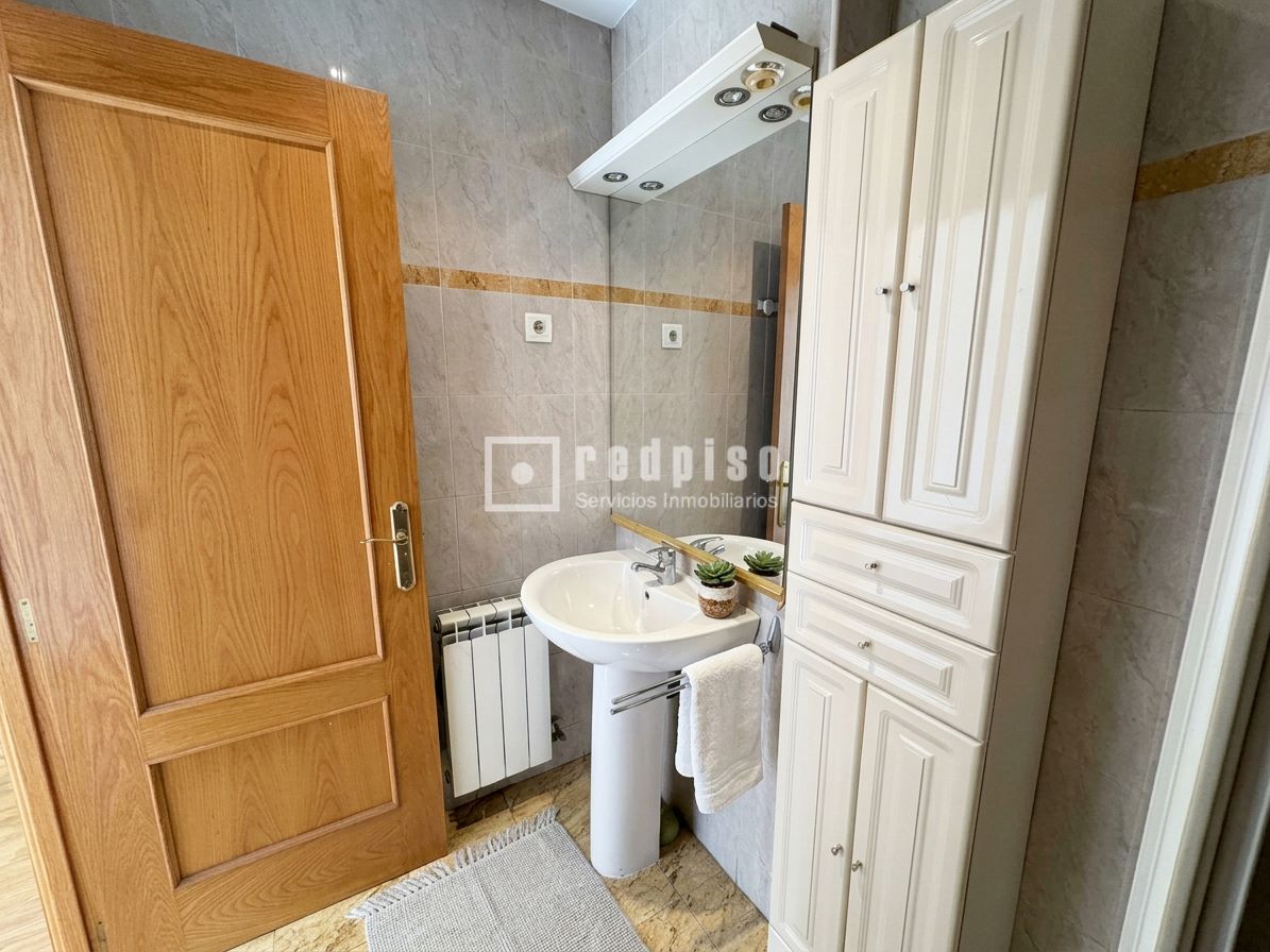 Piso en venta en  Pinto, Madrid  12/30