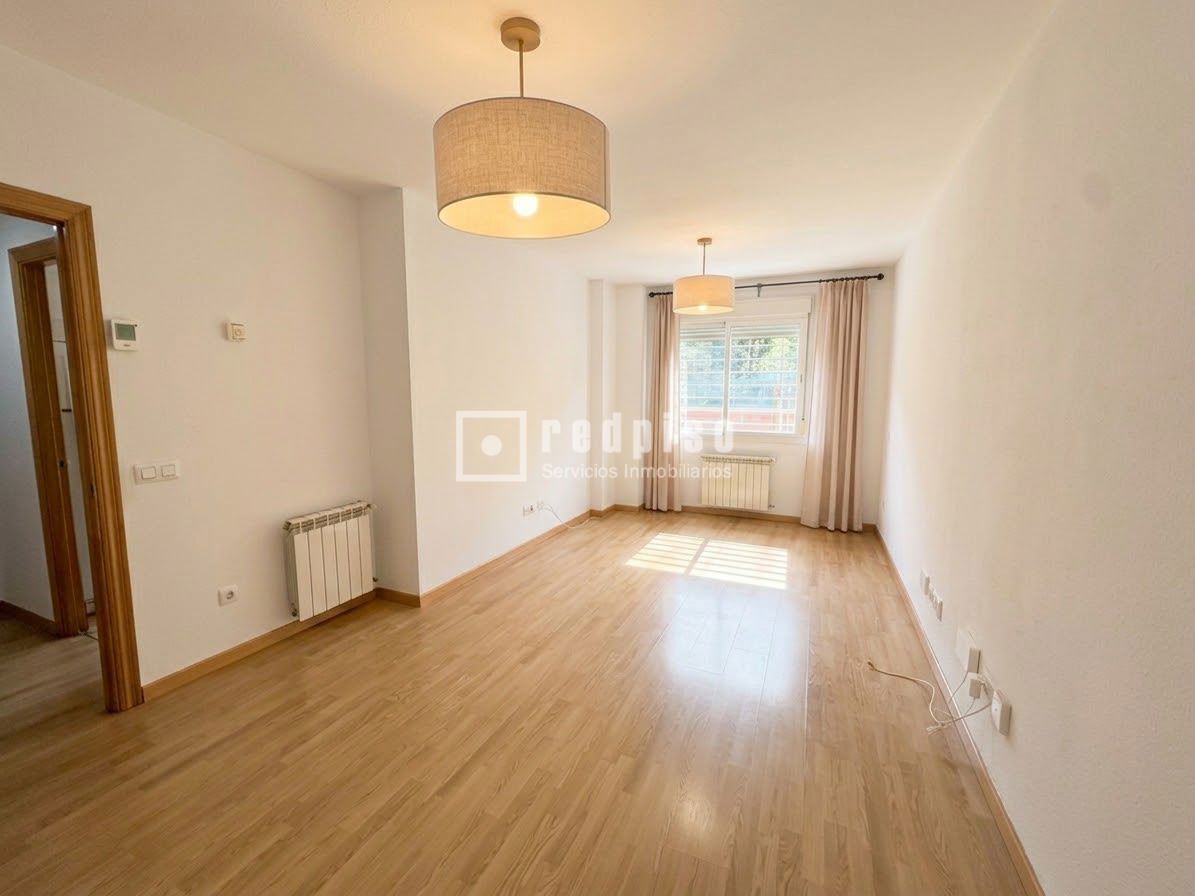 Piso en venta en  Pinto, Madrid  3/30