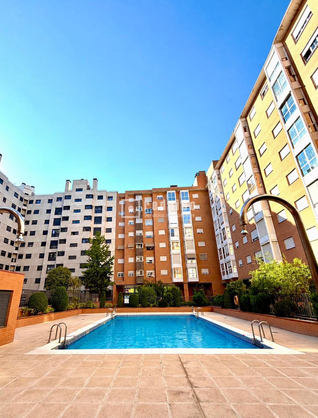 Piso en venta en  avenida del Cerro Milano, Vallecas, Madrid  1/1