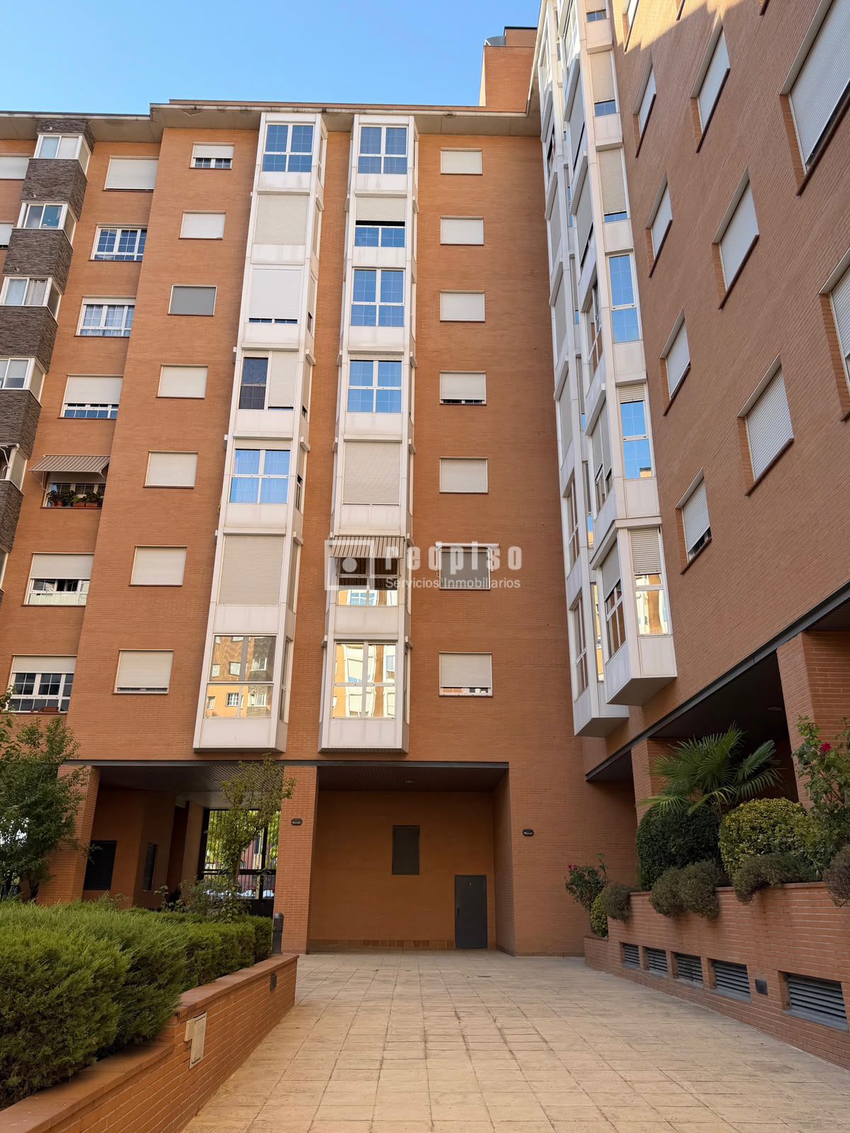 Piso en venta en avenida Del Cerro Milano, Vallecas, Madrid 6/27