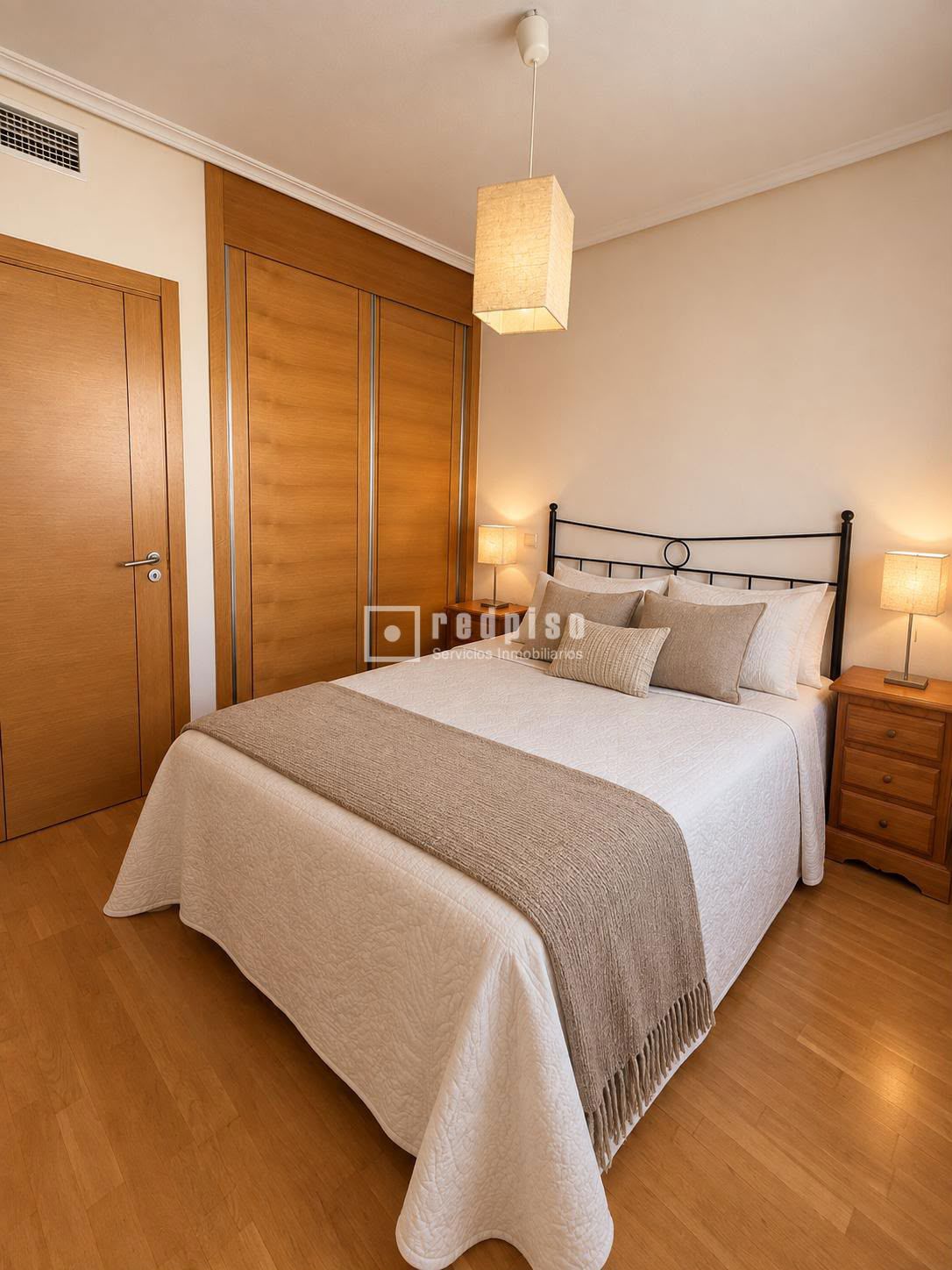 Piso en venta en avenida Del Cerro Milano, Vallecas, Madrid 21/27