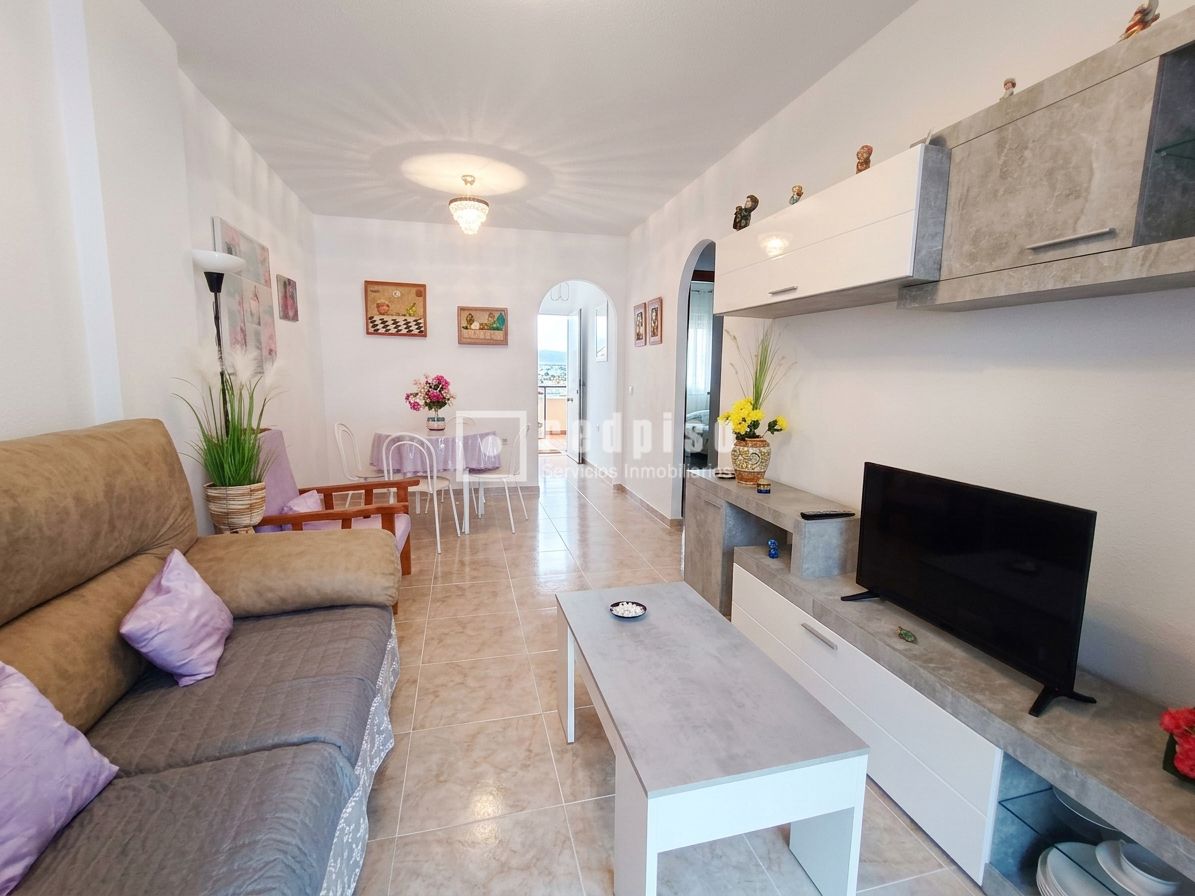 Piso en venta en calle Carvajal, Fuengirola, Málaga 4/18