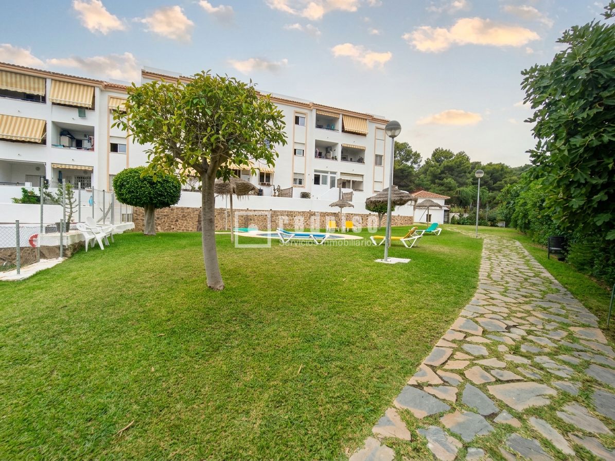 Piso en venta en calle Carvajal, Fuengirola, Málaga 16/18