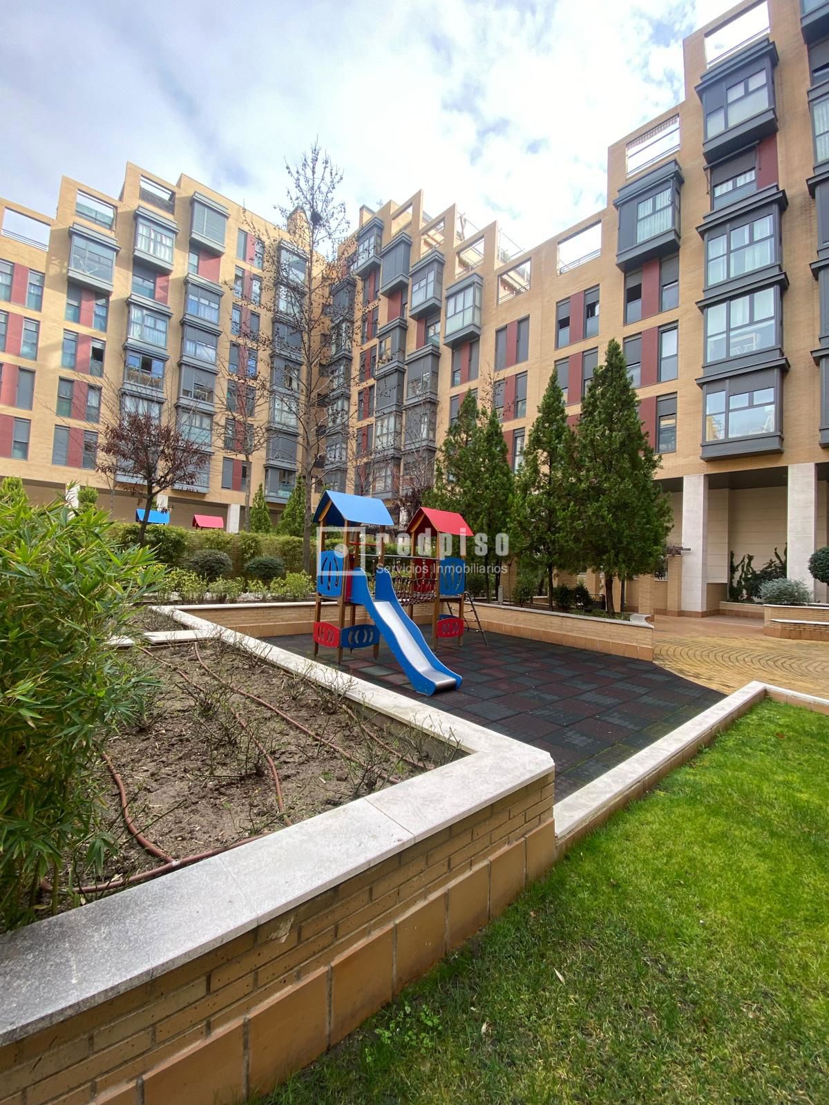 Piso en venta en avenida Del Ensanche De Vallecas, Villa De Vallecas, Madrid 6/25