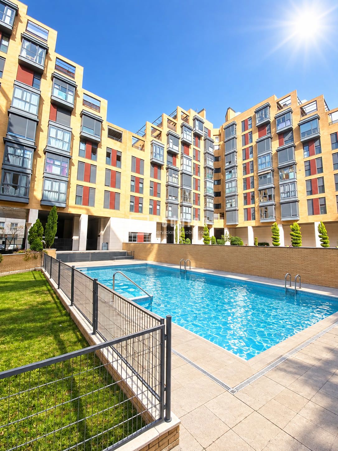 Piso en venta en  avenida del Ensanche de Vallecas, Villa de Vallecas, Madrid  1/1