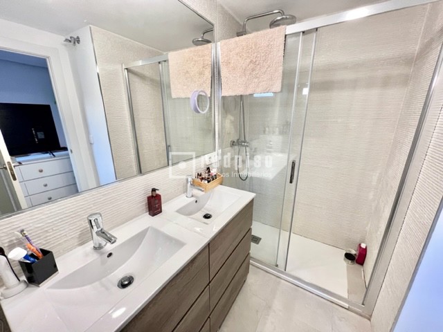 Piso en venta en calle De Teruel, Tetuán, Madrid 21/22