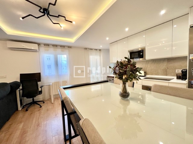 Piso en venta en  calle de Teruel, Tetuán, Madrid  1/1