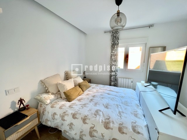 Piso en venta en calle De Teruel, Tetuán, Madrid 12/22
