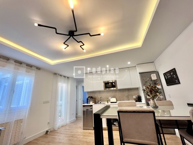 Piso en venta en calle De Teruel, Tetuán, Madrid 11/22