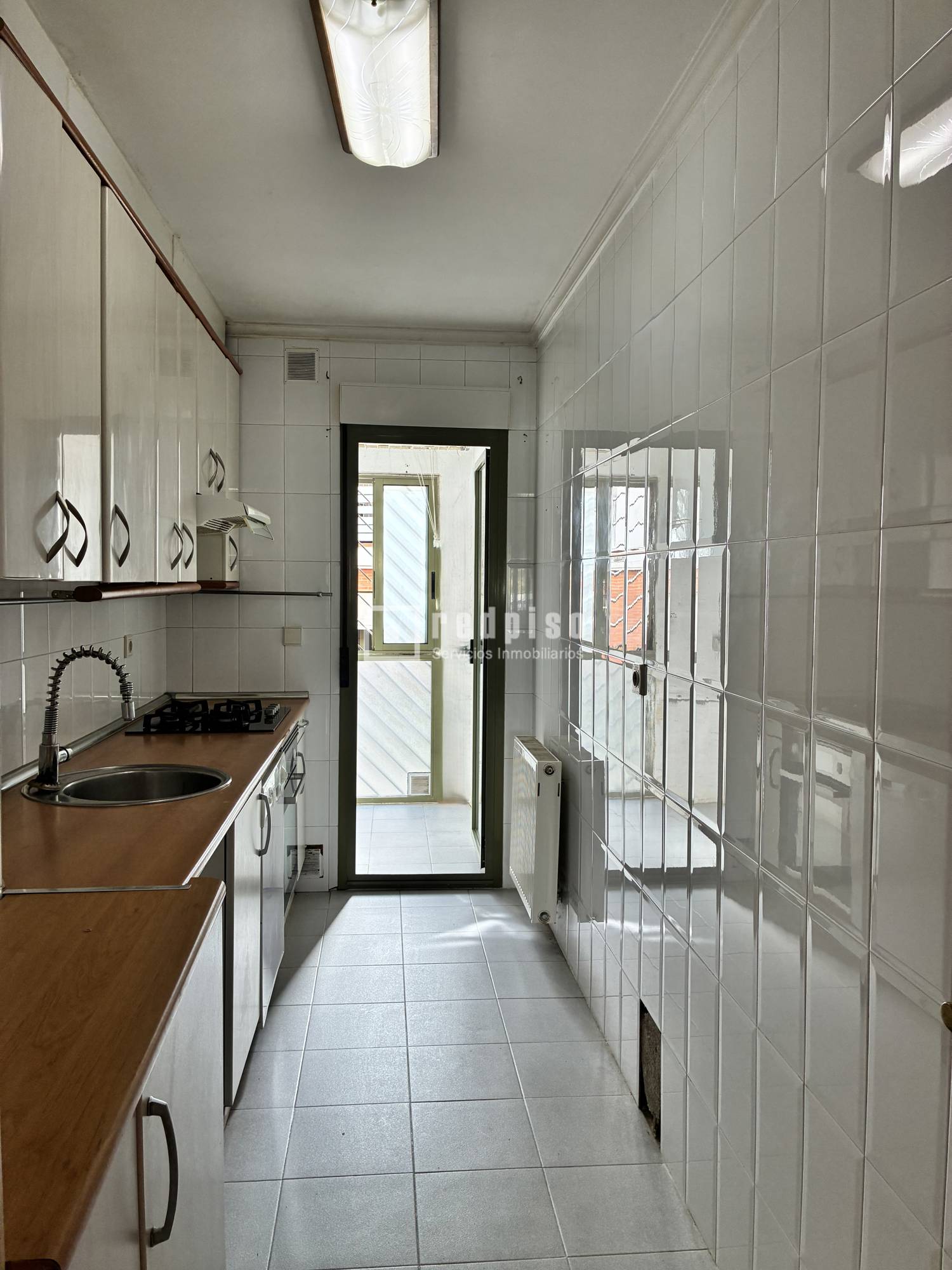 Piso en venta en  calle de la Laguna, Valladolid  6/21