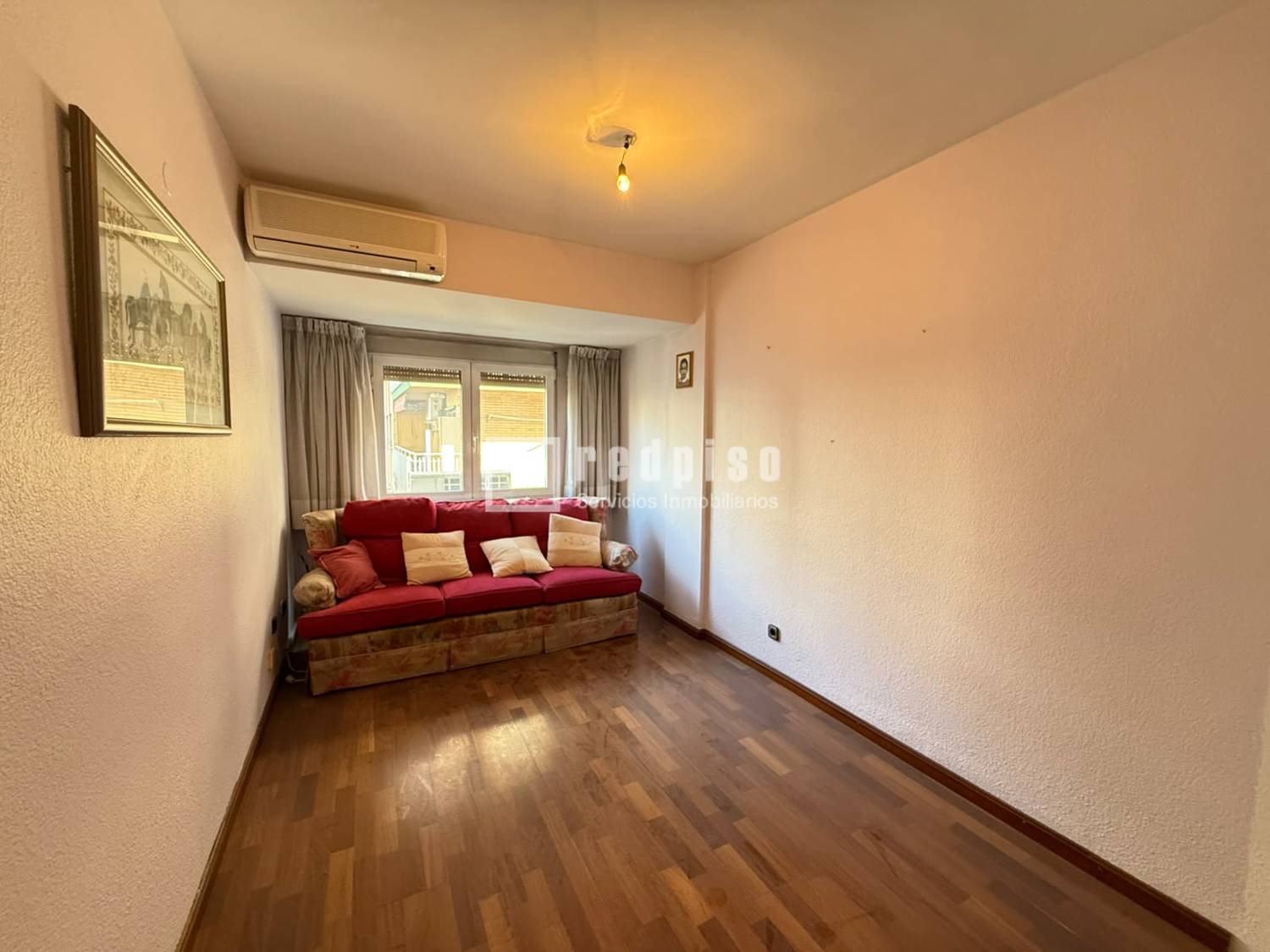Piso en venta en  plaza Poeta Miguel Hernández, Zaragoza  1/1