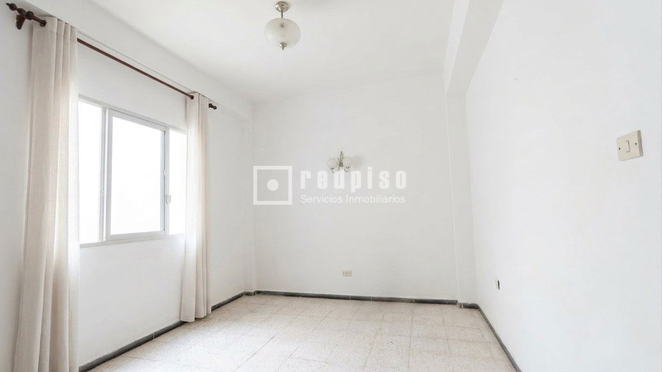 Piso en venta en  Santa Cruz de Tenerife  1/1