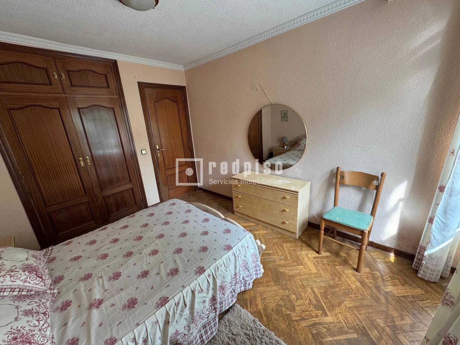 Piso en venta en  calle de Gómez del Campo, San Lorenzo de El Escorial, Madrid  9/17