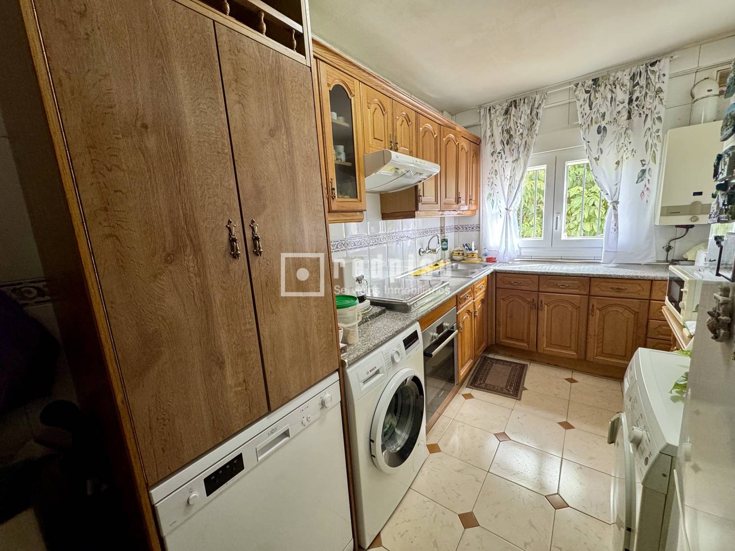 Piso en venta en  calle de Gómez del Campo, San Lorenzo de El Escorial, Madrid  4/17