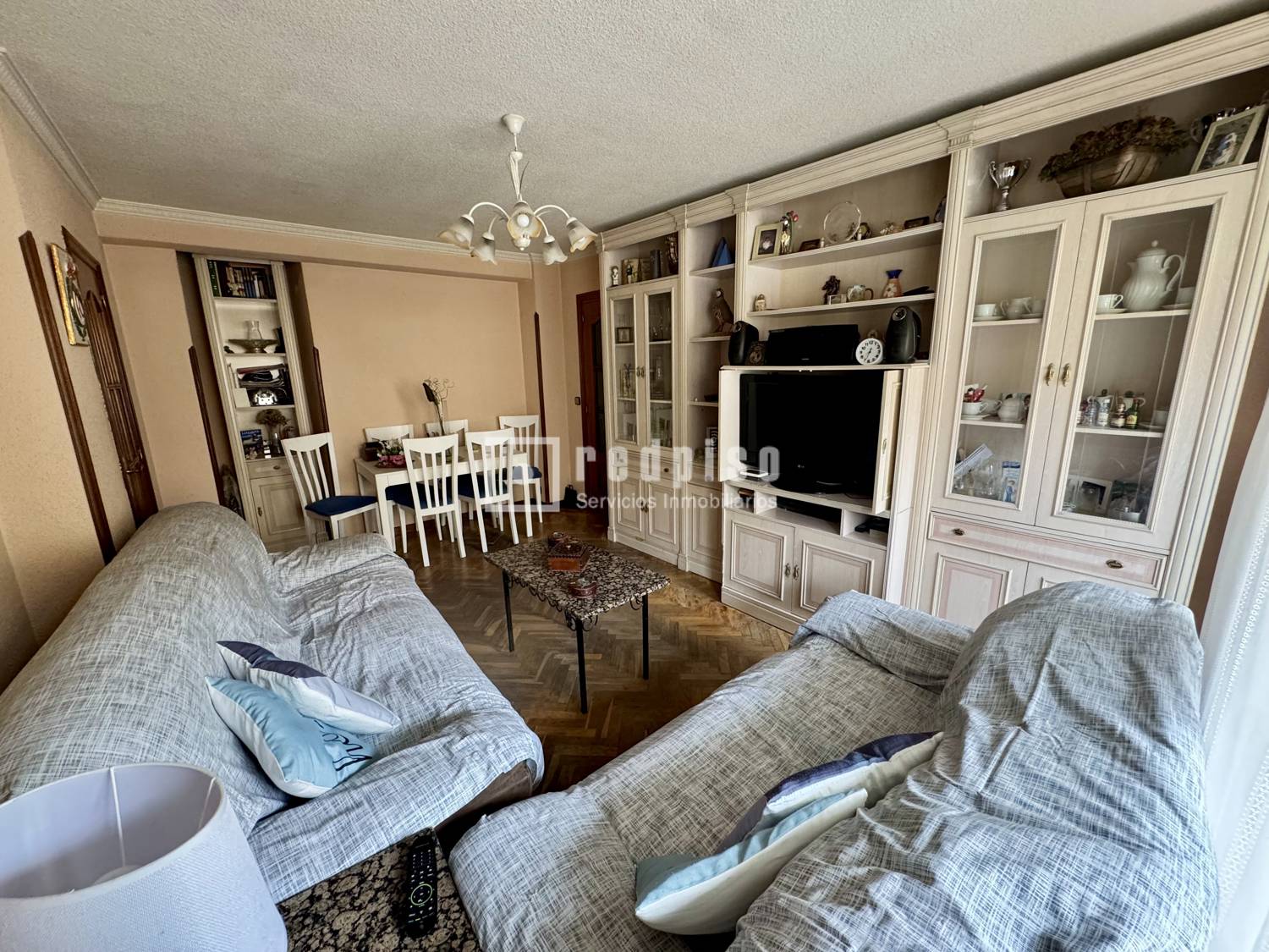 Piso en venta en  calle de Gómez del Campo, San Lorenzo de El Escorial, Madrid  2/17