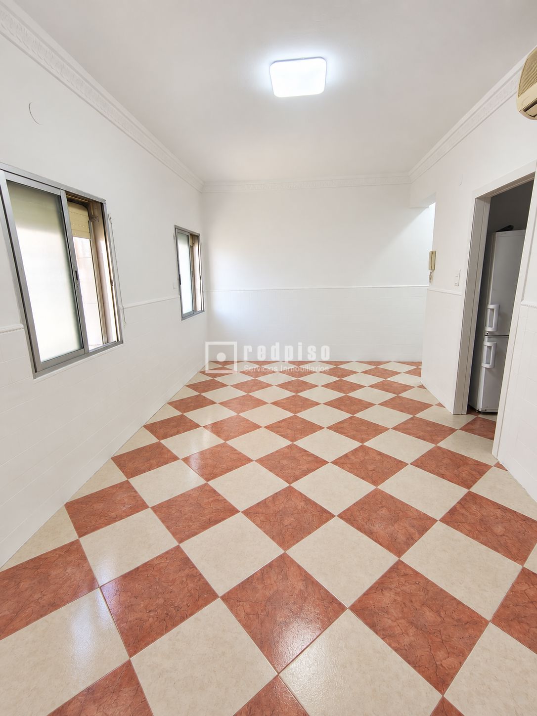 Piso en venta en Cruz De Humilladero, Málaga 4/23