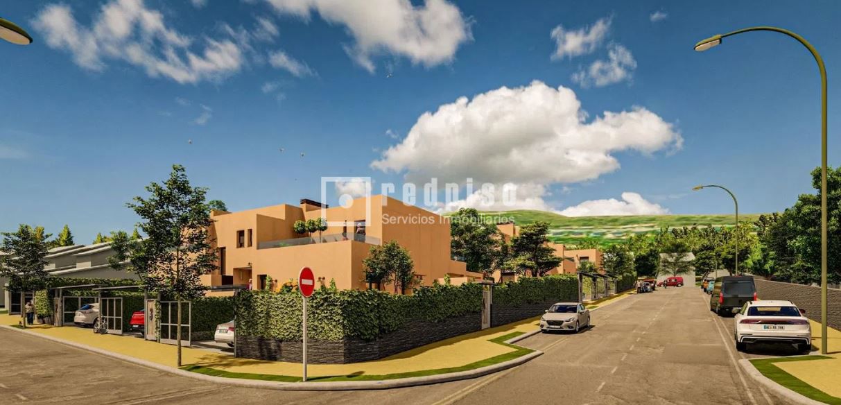 Casa en venta en calle Ecuador, El Espinar, Segovia 2/9
