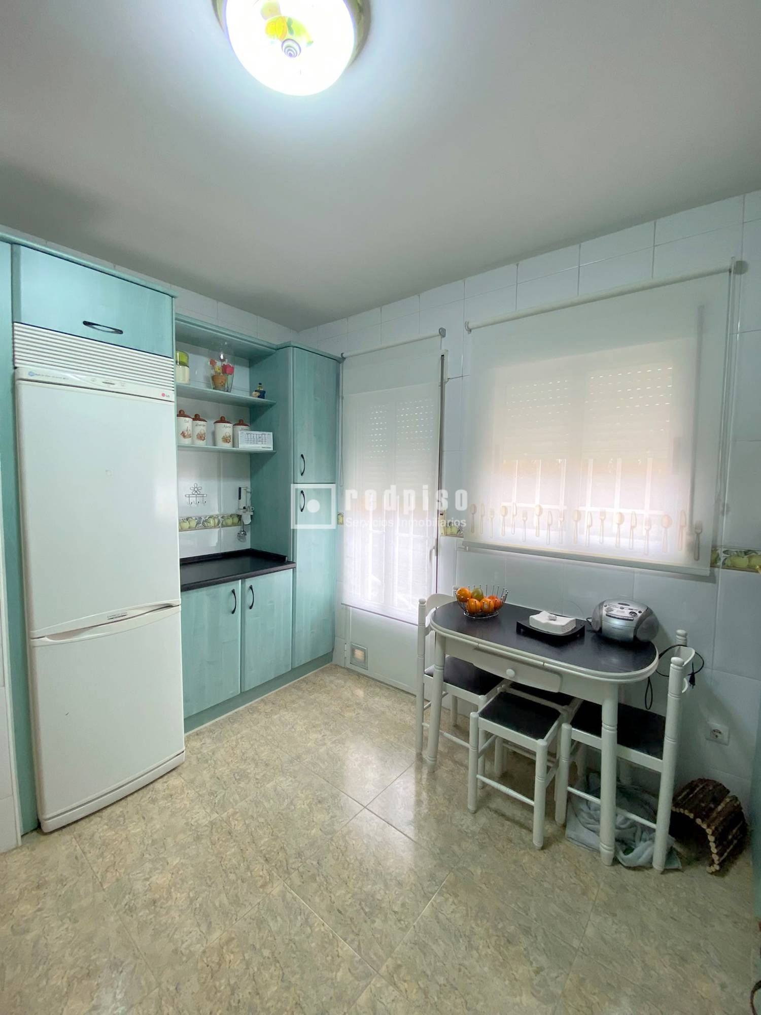Casa en venta en  Argés, Toledo  6/24