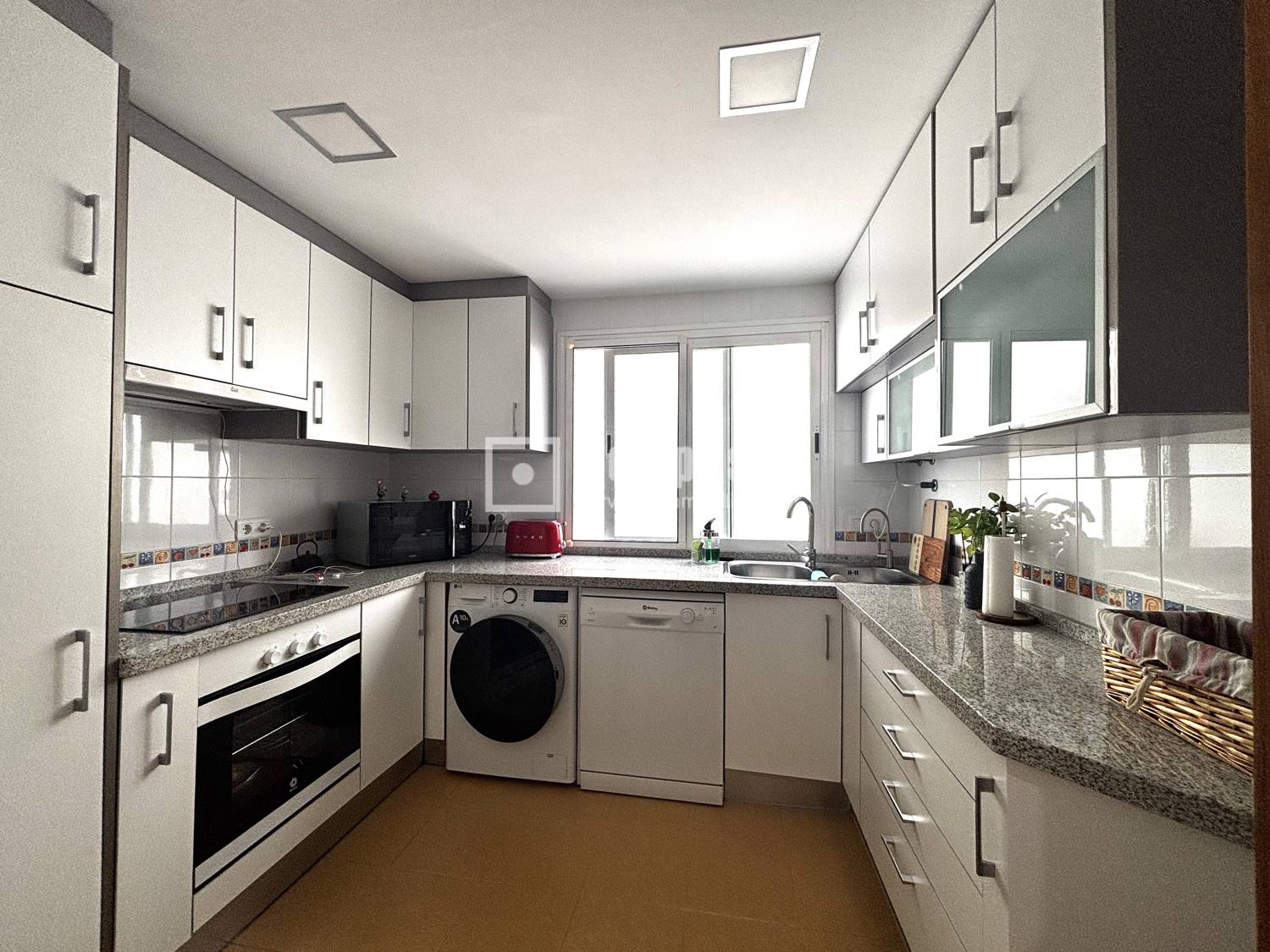 Piso en venta en Fuengirola, Málaga 8/20